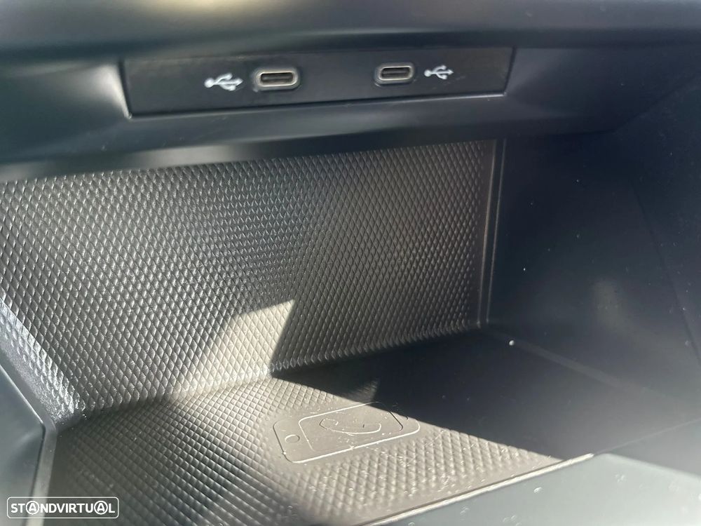 VW Golf 2.0 TDI Conceptline - 36