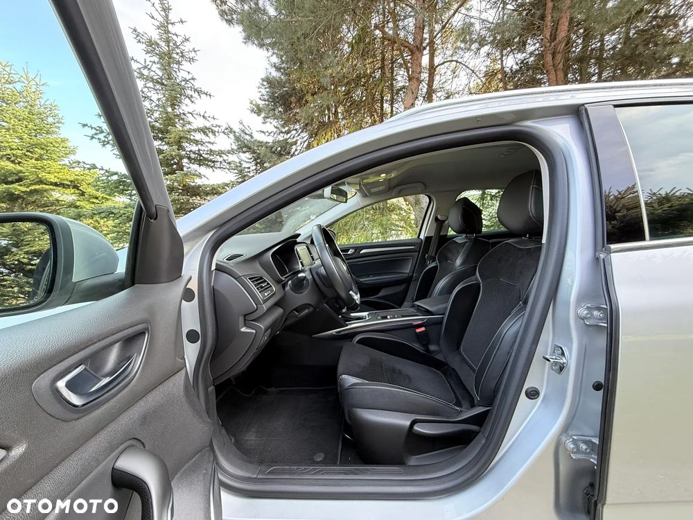 Renault Megane TCe 140 GPF EDC INTENS - 15