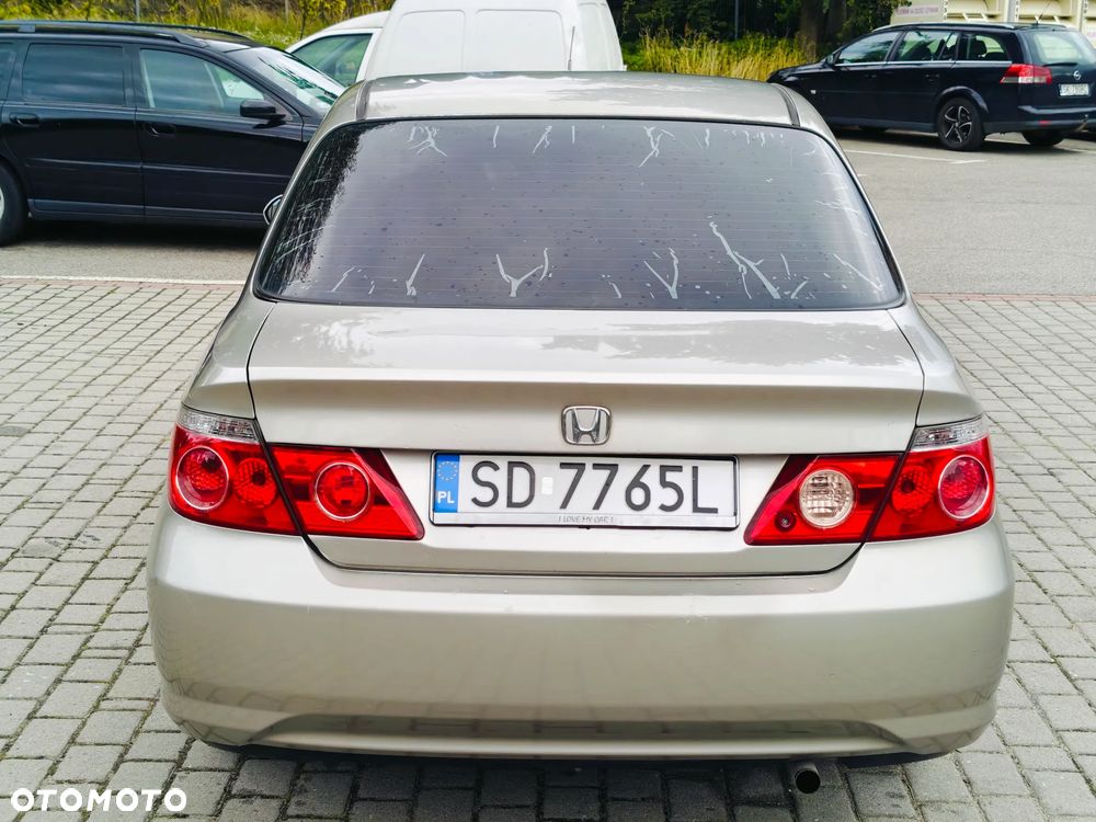 Honda City 1.4 Comfort - 16