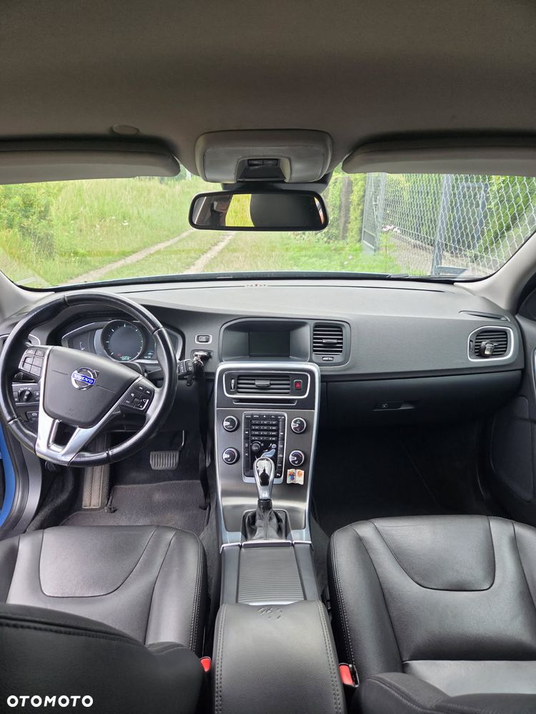 Volvo V60 D4 Geartronic Summum - 8