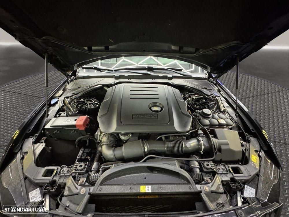 Jaguar XE 2.0 D R-Sport Aut. - 27