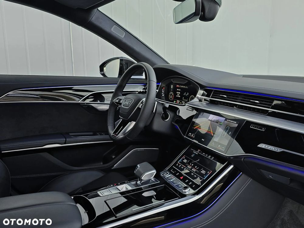 Audi A8 - 13