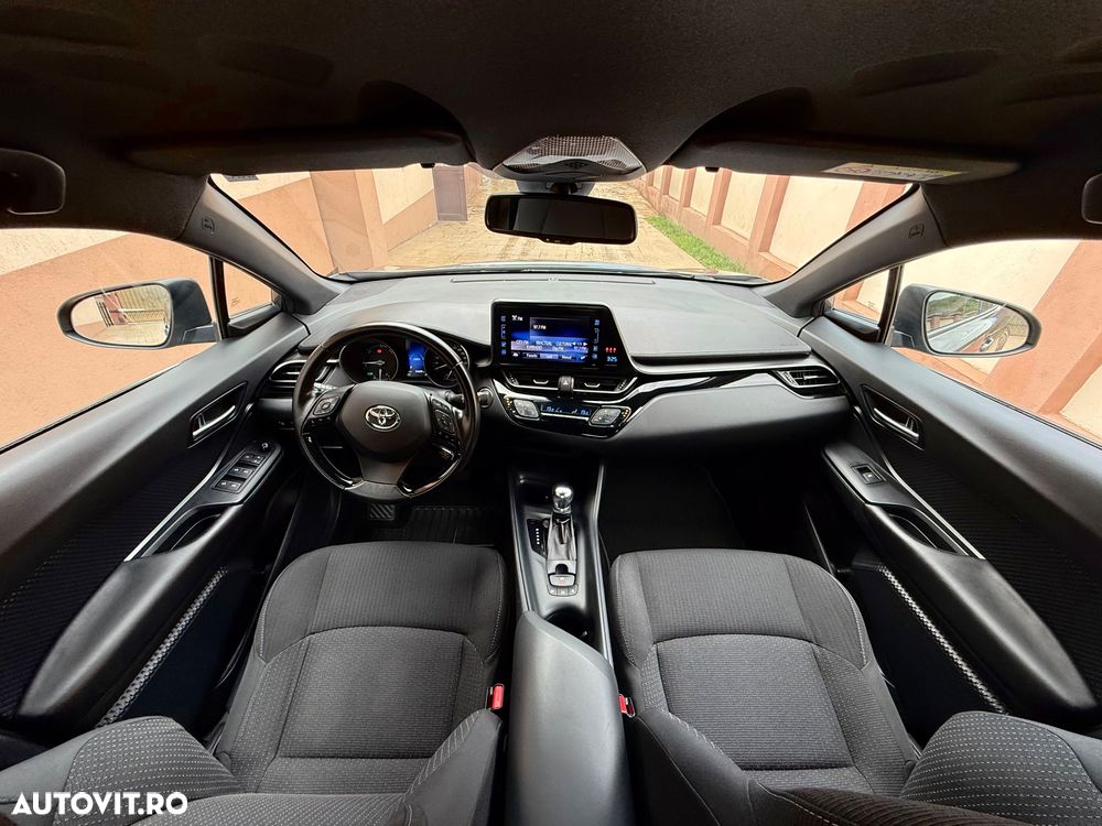 Toyota C-HR - 9