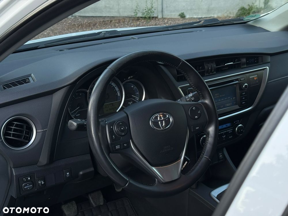 Toyota Auris 1.6 Valvematic Edition - 13