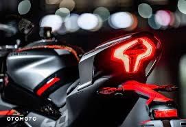 CFMoto SR - 4