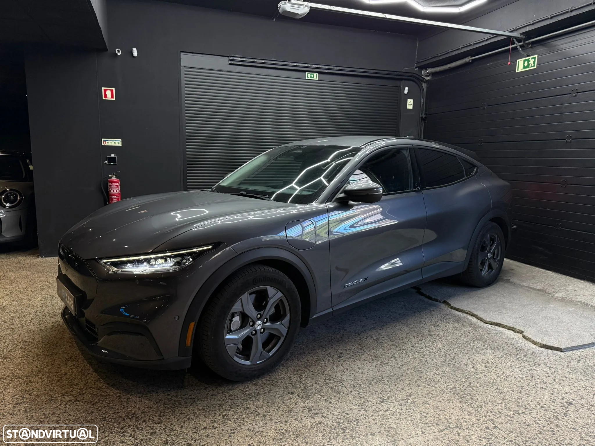 Ford Mustang Mach-E Standard - 5