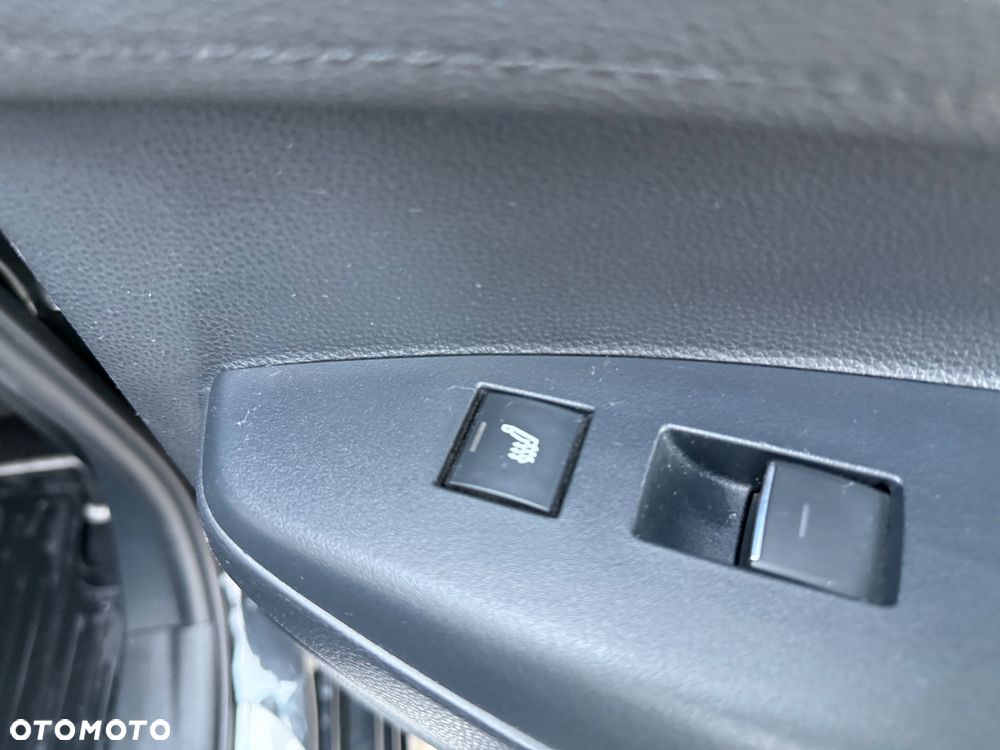 Toyota Corolla 1.8 Hybrid GPF Executive - 18