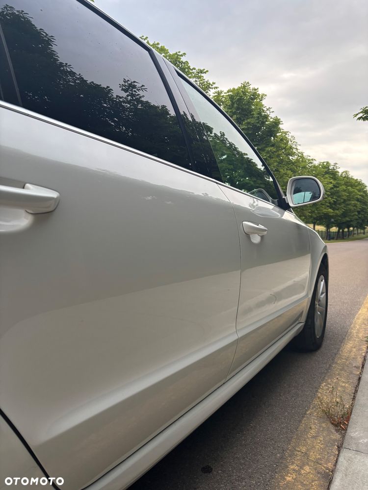 Skoda Superb 2.0 TDI Business DSG - 19