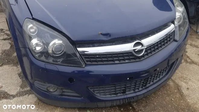 Zderzak przód Opel Astra III H GTC lak. Z20Z - 1