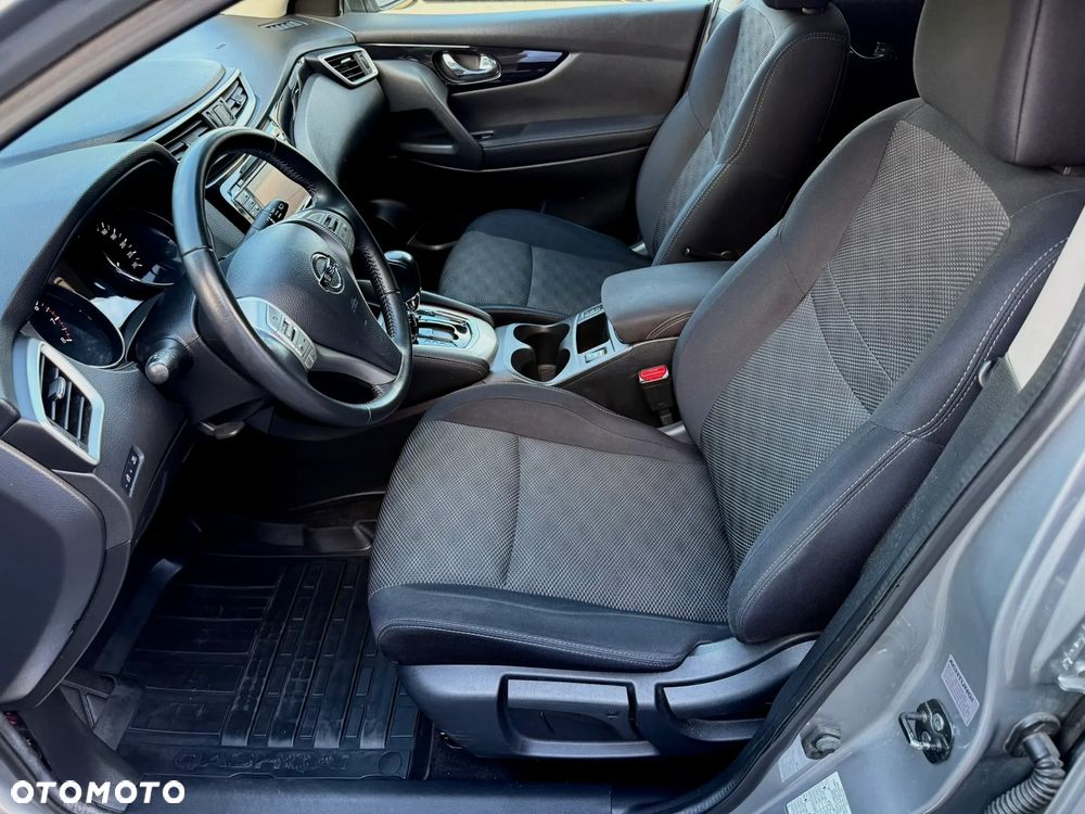 Nissan Qashqai 1.2 DIG-T Acenta Xtronic EU6 - 17