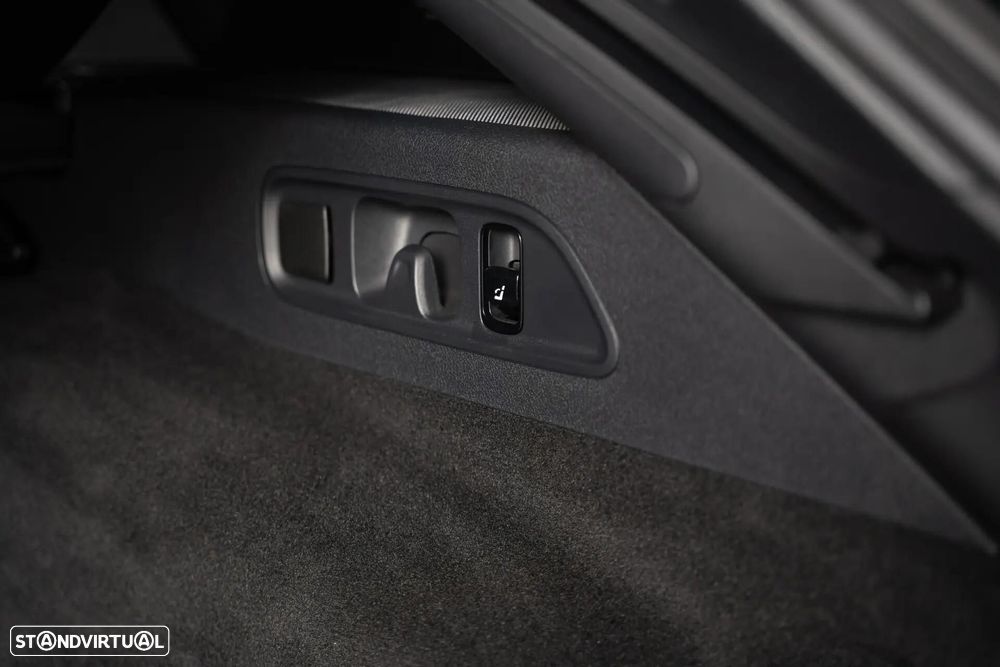 Mercedes-Benz E 300 e Station - 59