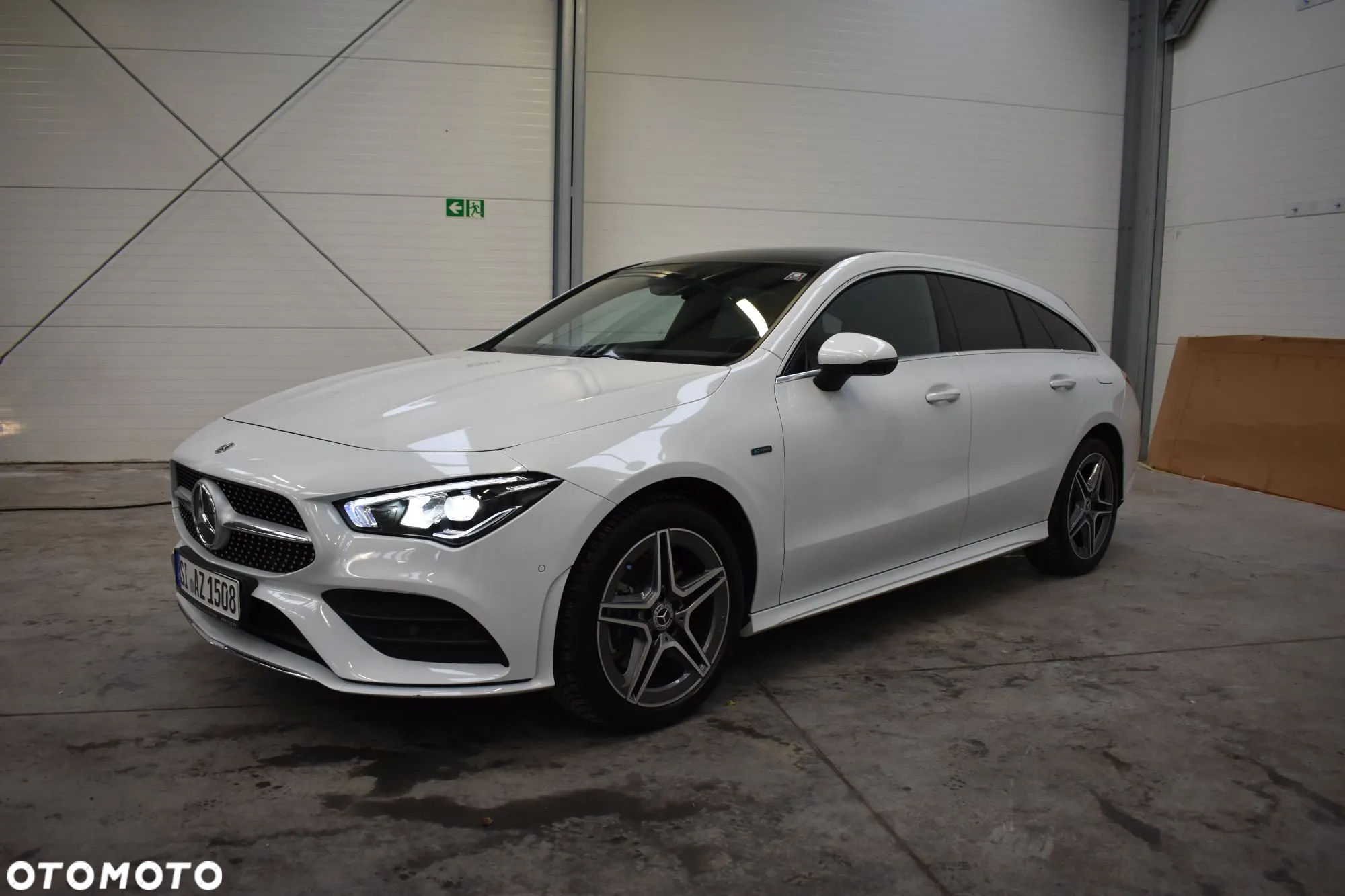 Mercedes-Benz CLA 250 E AMG Line 8G-DCT - 3