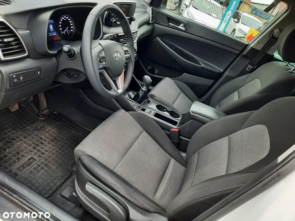 Hyundai Tucson 1.6 GDI BlueDrive Comfort 2WD - 16