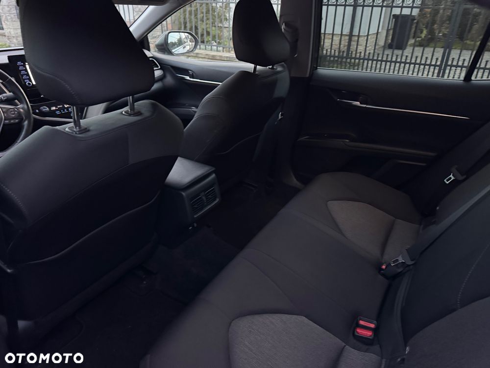 Toyota Camry 2.5 Hybrid Comfort CVT - 11