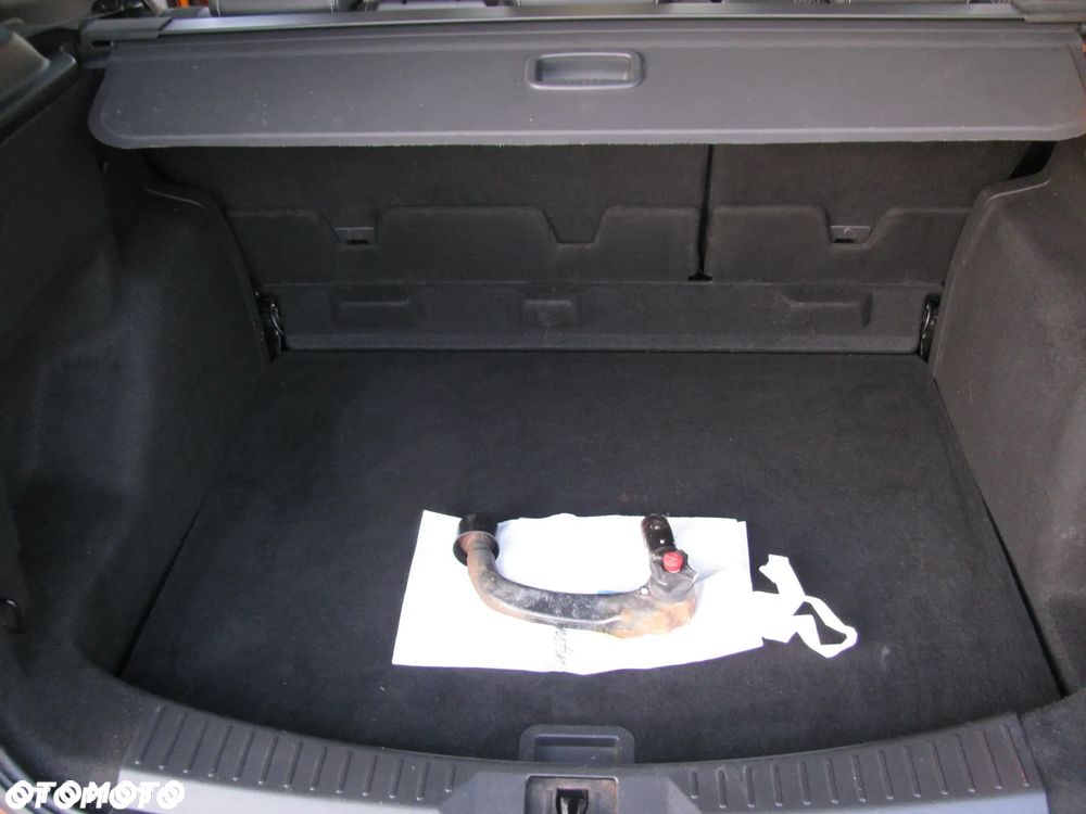 Ford Kuga 2.0 TDCi 2x4 Titanium - 30