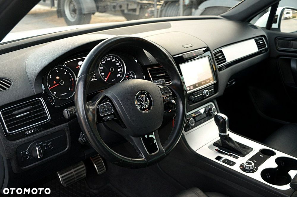 Volkswagen Touareg - 18