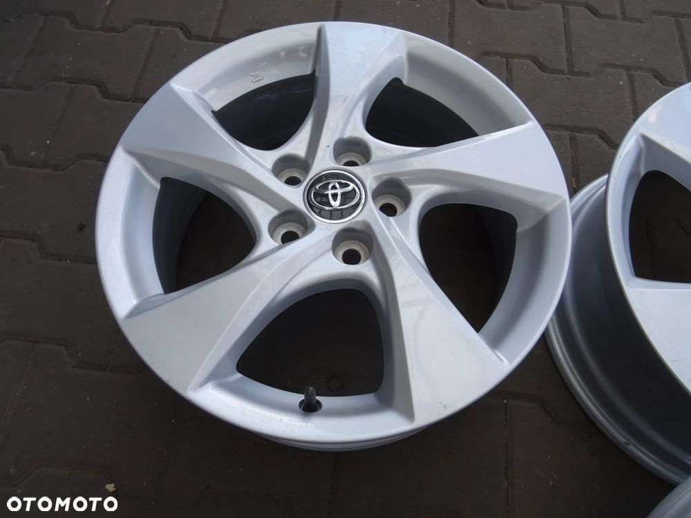 5x114,3x60  6,5Jx17 ET45  Toyota Oryginalne - 6