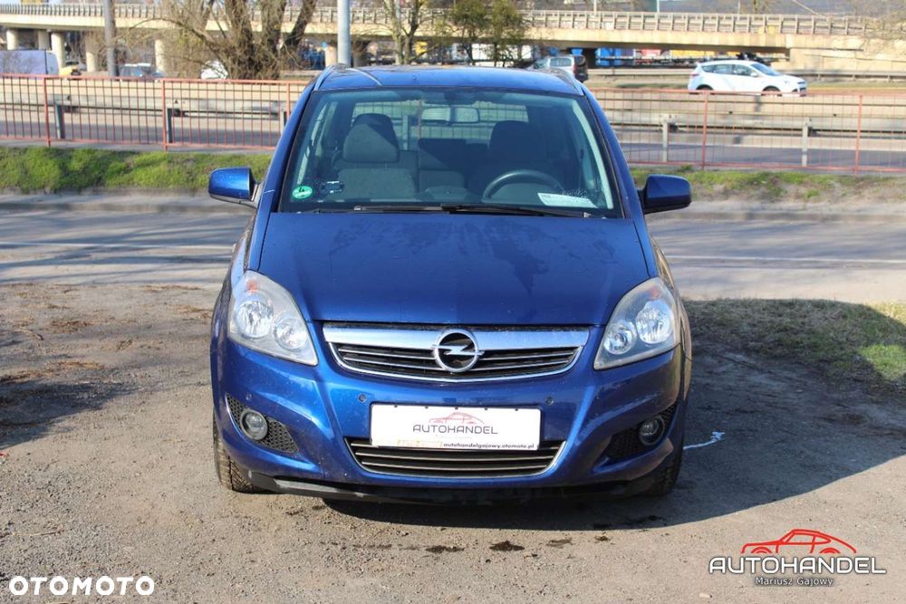 Opel Zafira - 2