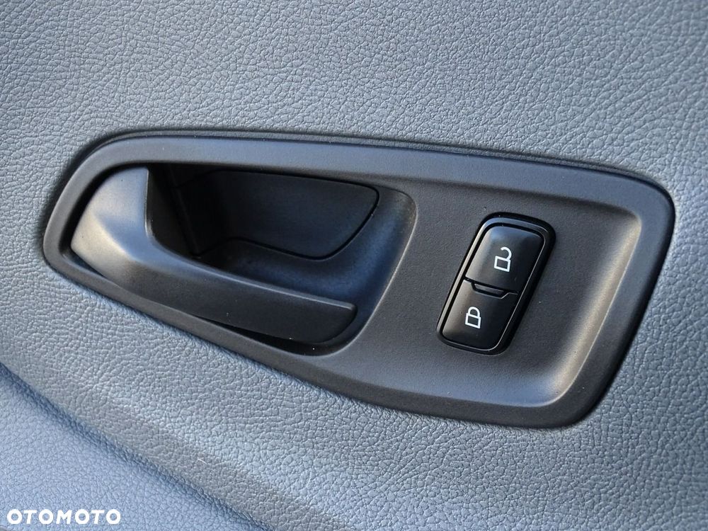 Ford Transit - 23