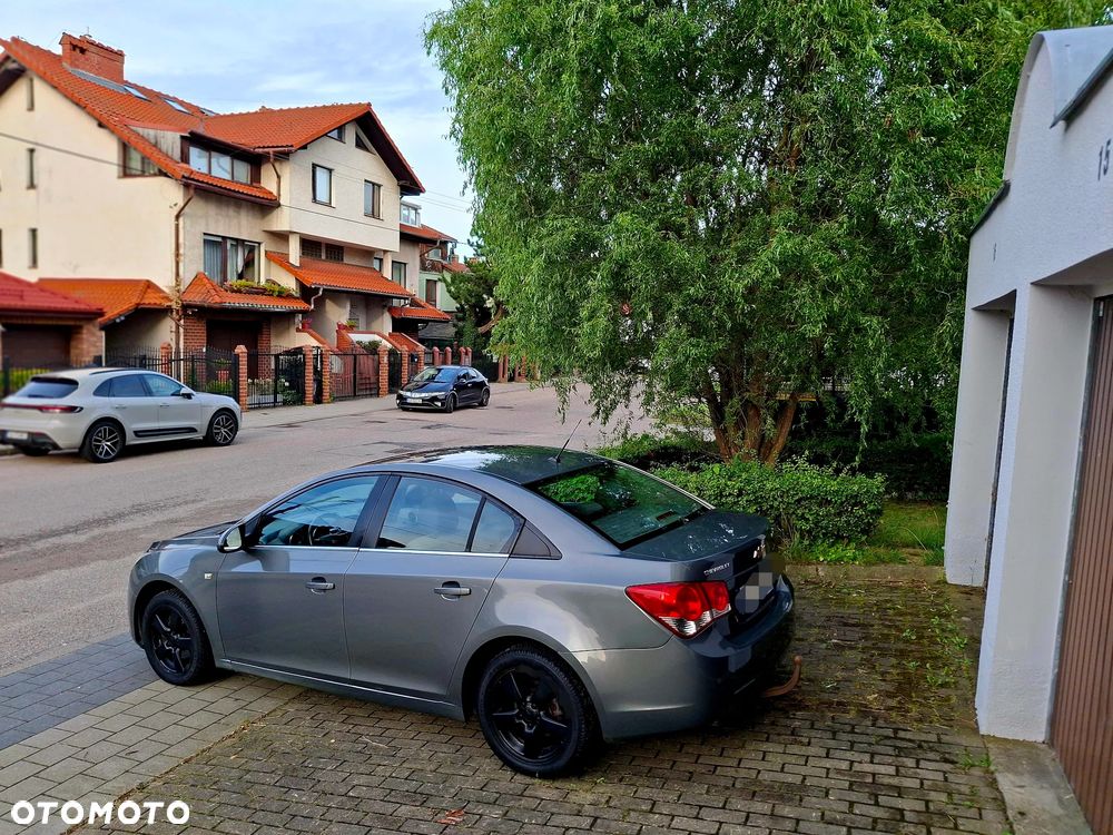 Chevrolet Cruze 1.8 LT - 7