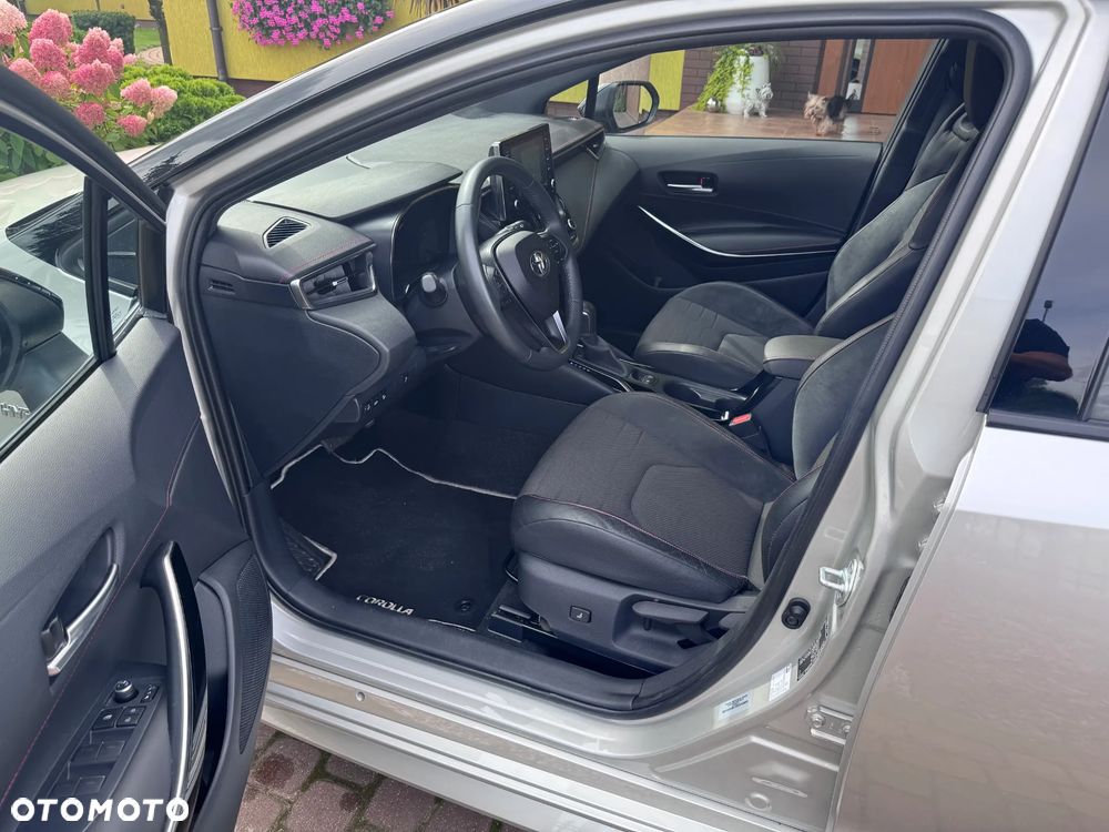 Toyota Corolla 1.8 Hybrid GPF Executive - 18