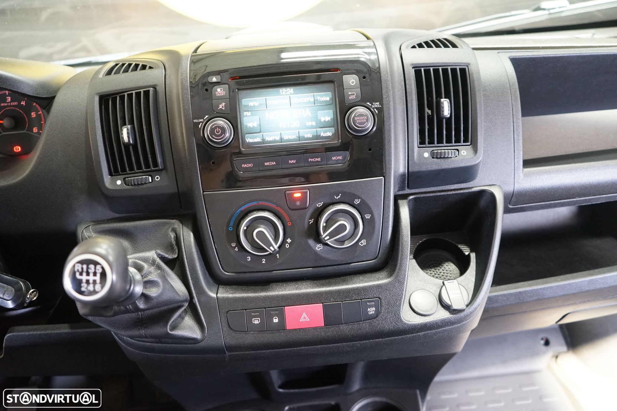 Peugeot Boxer 2.0 BlueHDi 330 L1H1 - 31
