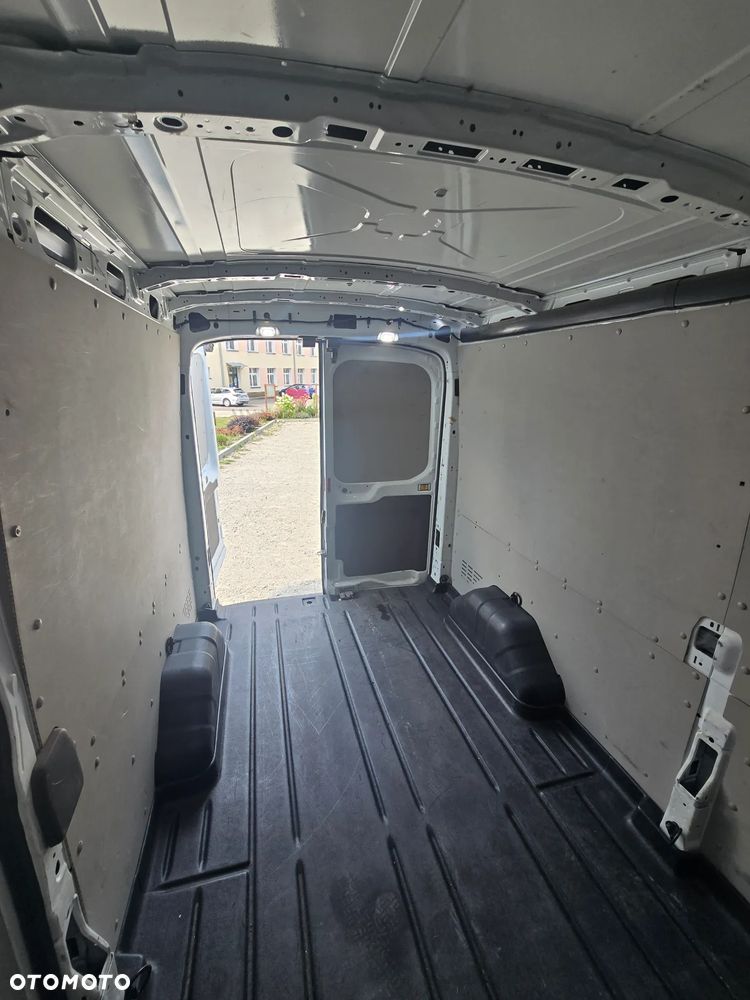 Ford transit - 18