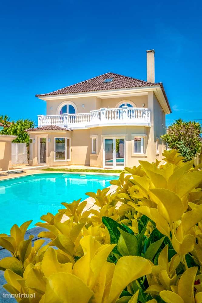 Moradia Isolada Renovada T4+1 com Piscina e Jardim 
Bicesse - Cascais - Grande imagem: 5/51