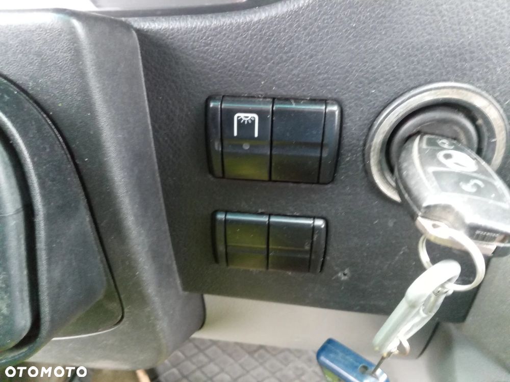 Mercedes-Benz Sprinter - 31