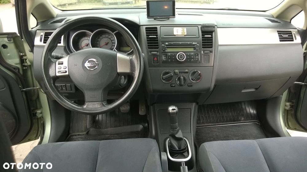Nissan Tiida 1.6 Tekna - 12