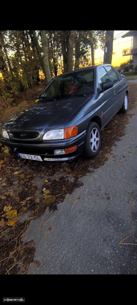Ford Escort 1.4 CLX - 4