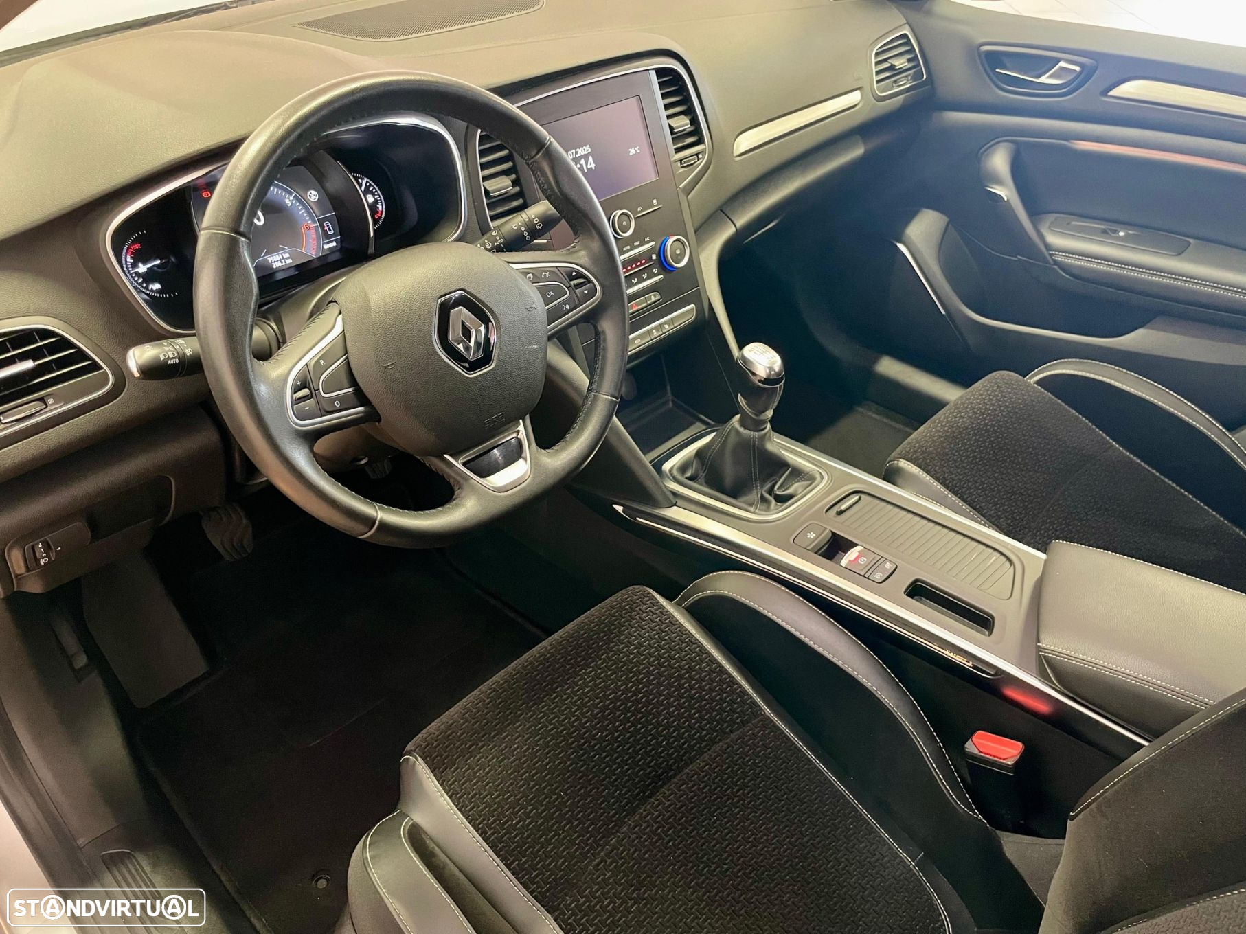 Renault Mégane ENERGY TCe 130 INTENS - 16