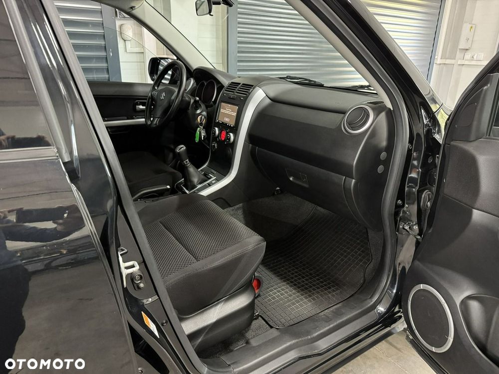 Suzuki Grand Vitara - 15