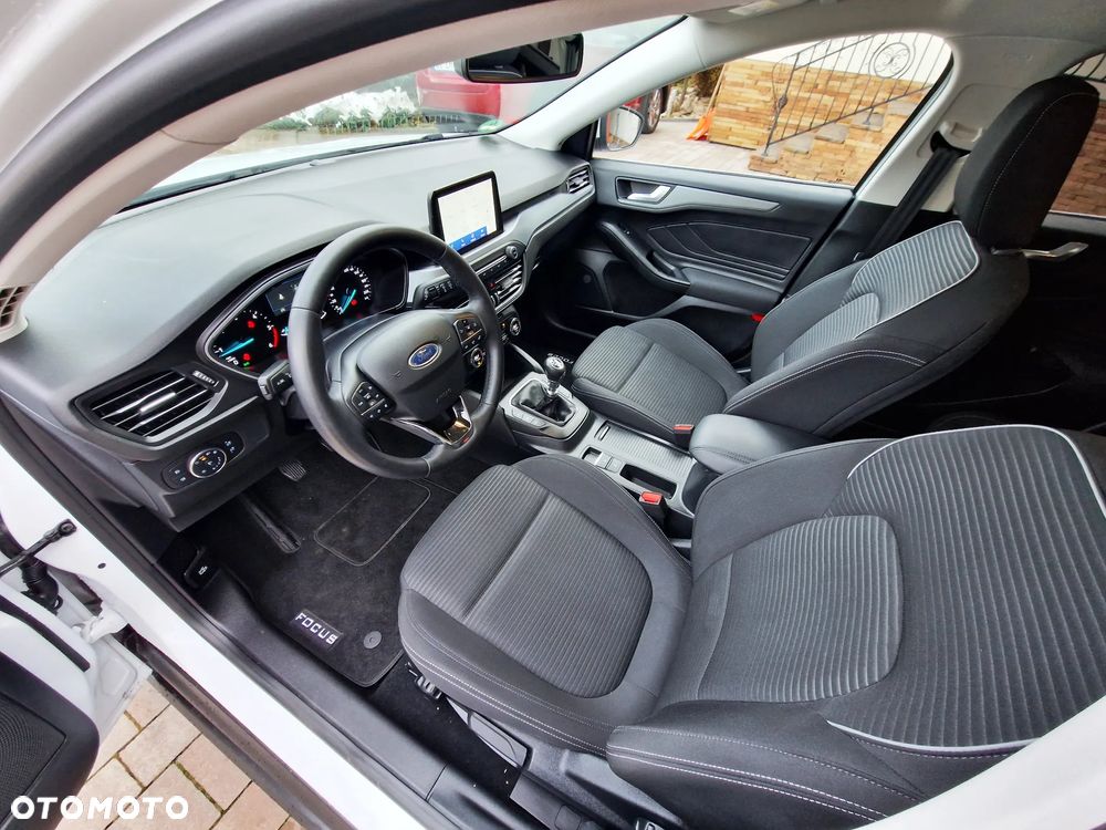 Ford Focus 1.5 TDCi Titanium ASS - 6