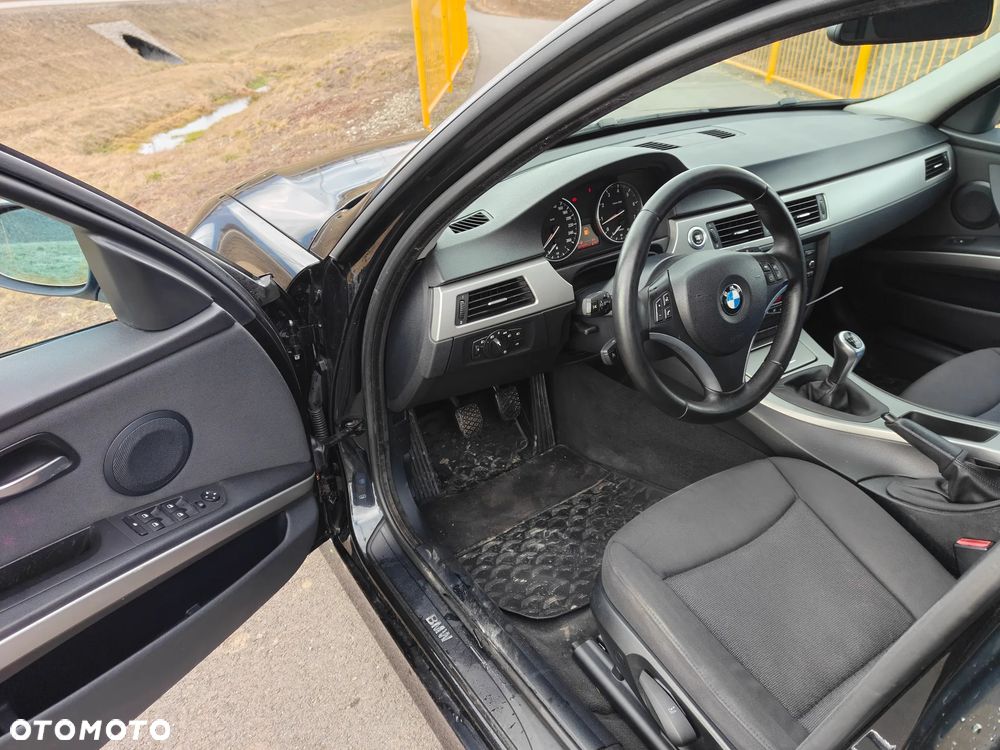 BMW Seria 3 - 30