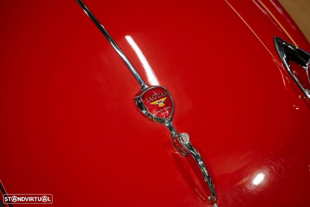 Jaguar XK140 - 25