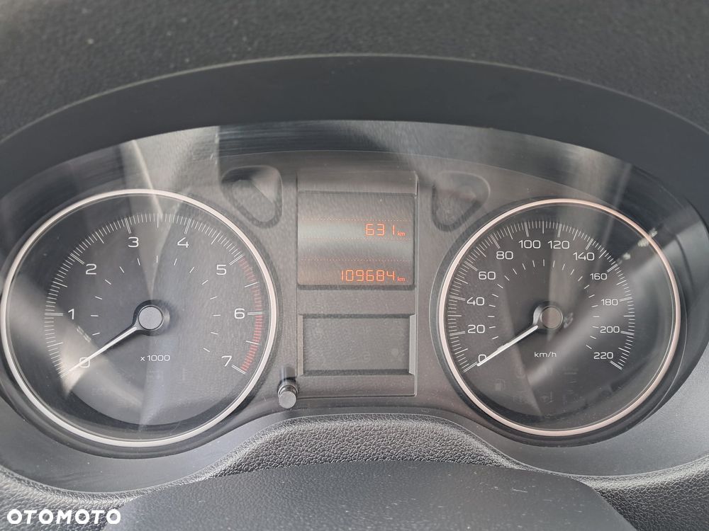 Peugeot 301 1.6 VTi Active - 12