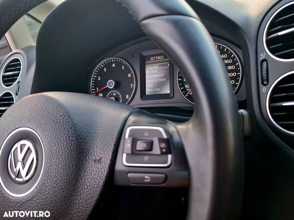 Volkswagen Golf Plus - 12