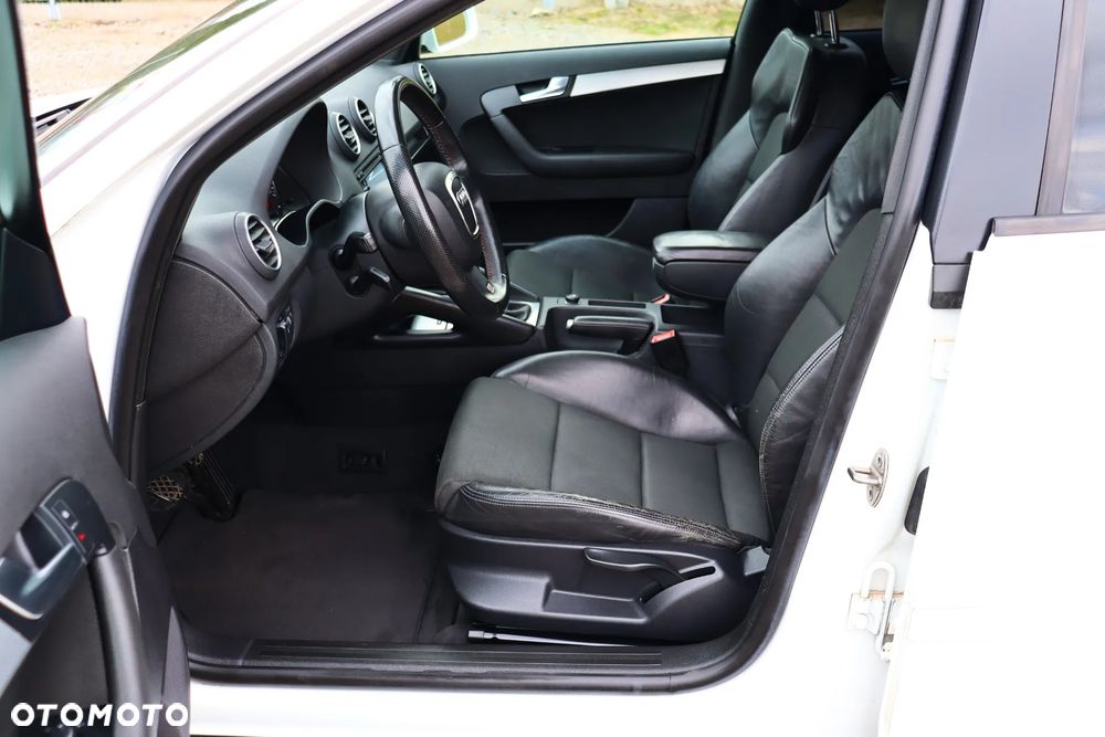 Audi A3 Sportback 1.4 TFSI S line Sportpaket - 5