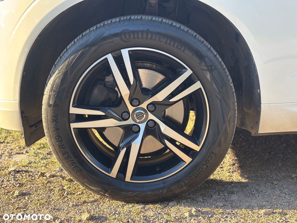 Volvo XC 60 T4 R-Design - 8