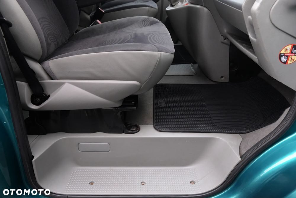 Renault Trafic L1H1 Passenger Lux - 37