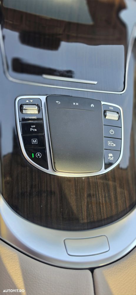 Mercedes-Benz GLC 300 4MATIC 9G-TRONIC AMG Line Plus - 16