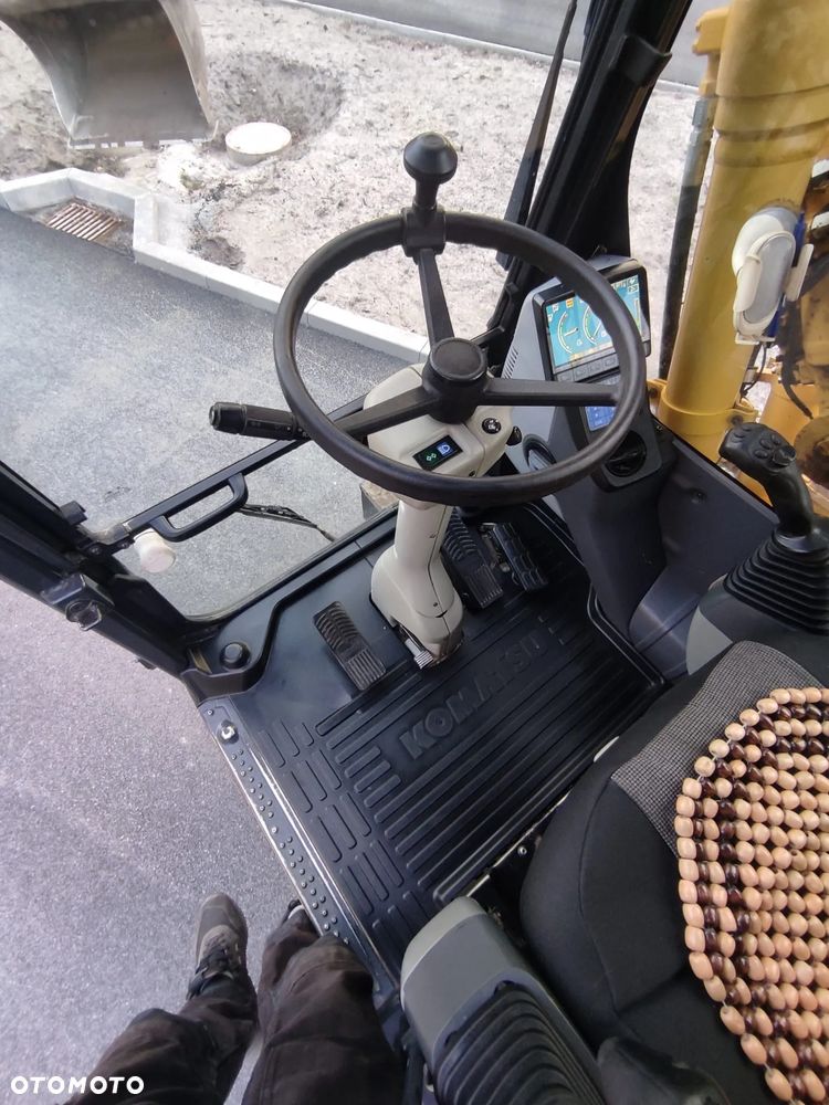 Komatsu PW 148 -8 Rototilt - 9