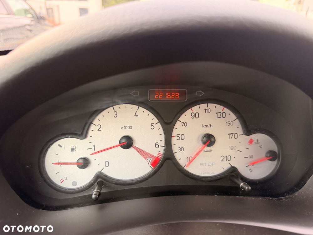 Peugeot 206 2005 photo 5