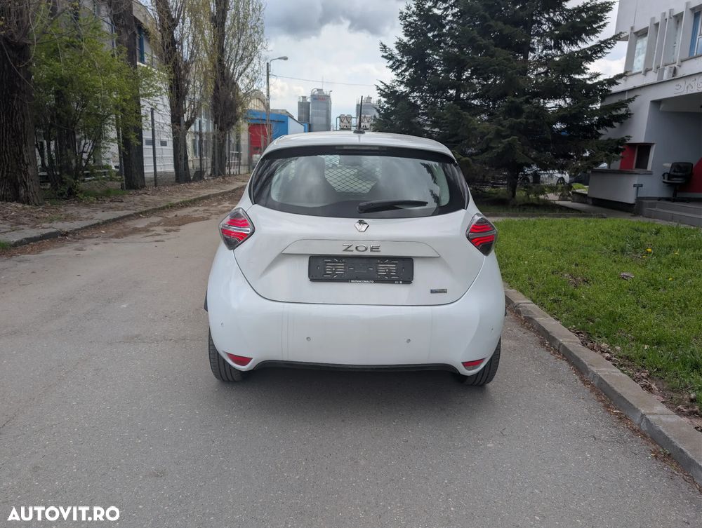Renault ZOE - 8