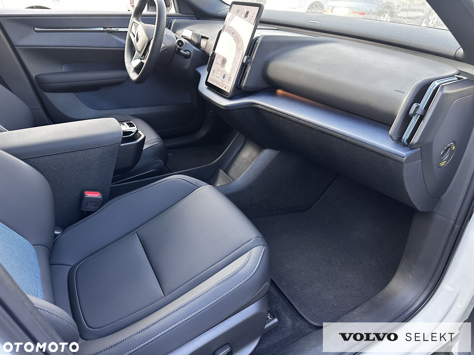 Volvo EX30 - 10