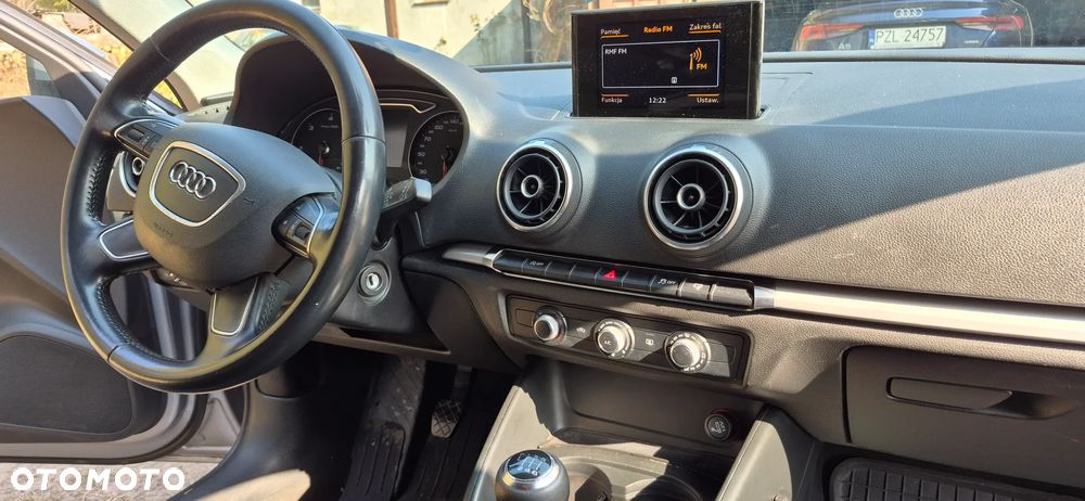 Audi A3 Sportback 1.6 TDI (clean diesel) Attraction - 16