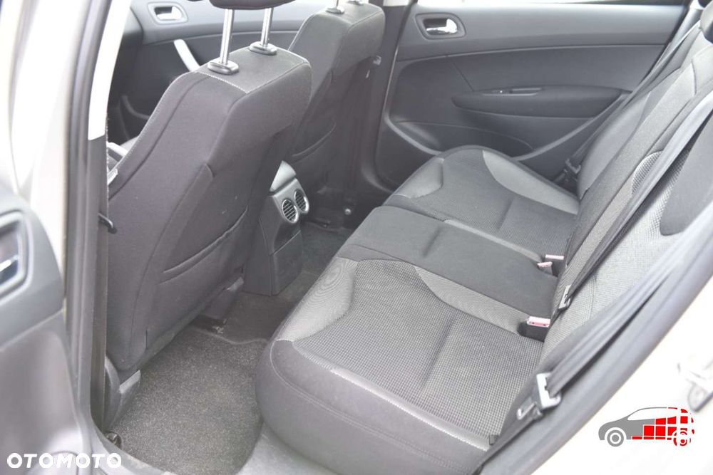 Peugeot 308 - 18