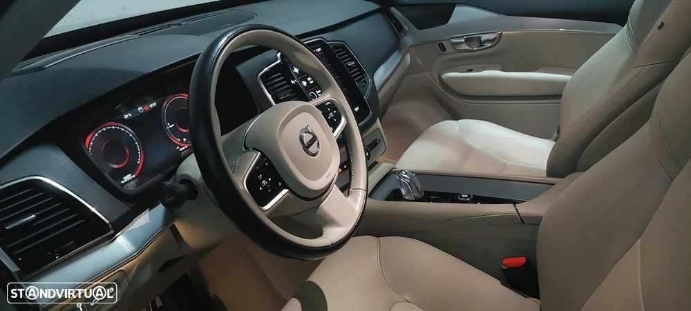 Volvo XC 90 - 26