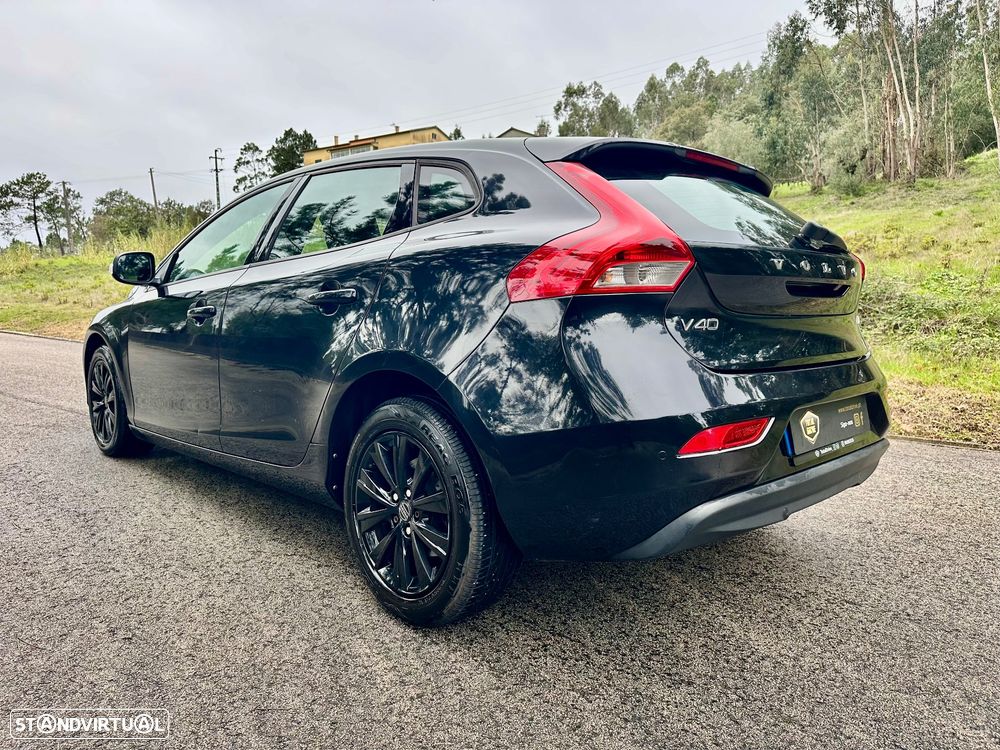 Volvo V40 D2 Kinetic - 4